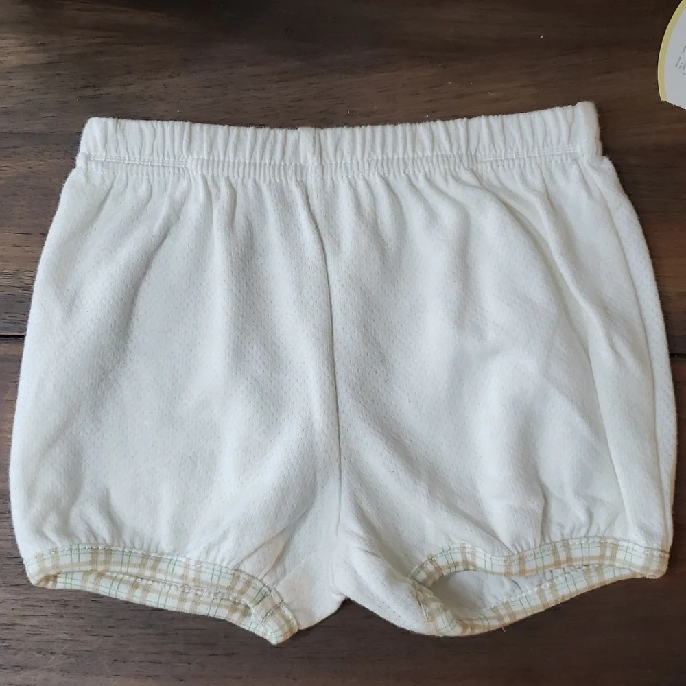 First Moments NWT Giraffe Embroidered Layette 2 Piece Coordinated Set Outfit